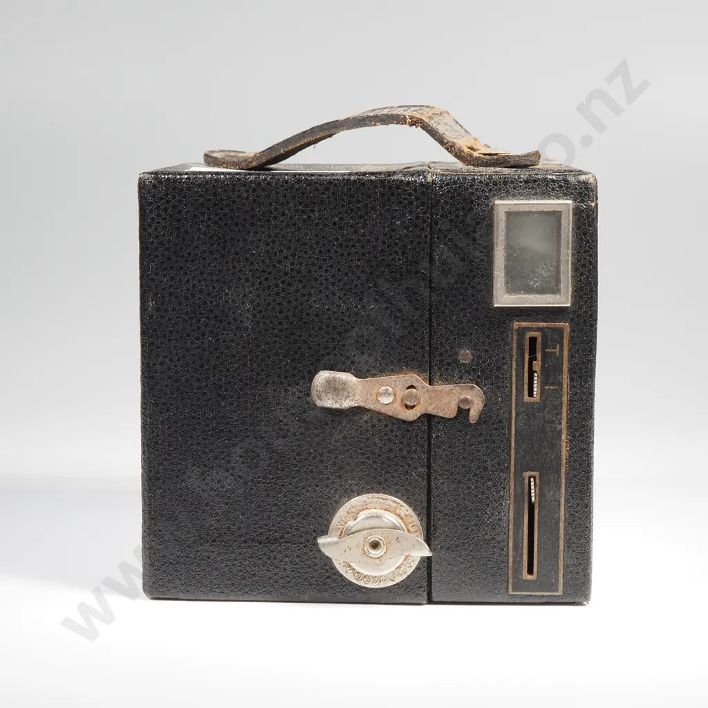 Kodak 620 Popular Brownie Box Camera Image 1++