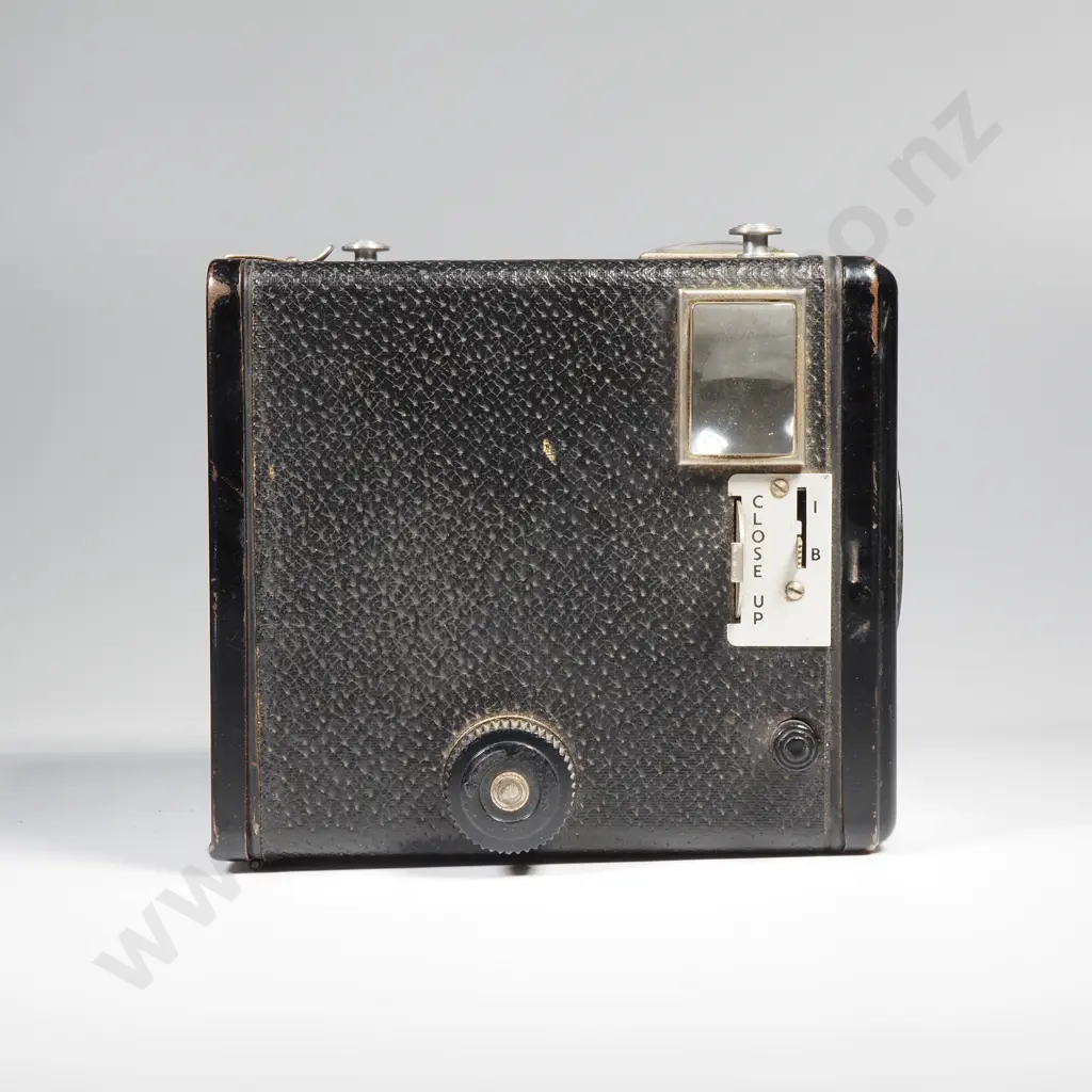 Vintage Kodak Brownie Flash II Camera Image 1++