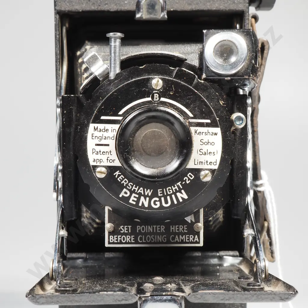 Kershaw Eight Twenty Folding Penguin Camera, Manufactured in England by Kershaw-Soho (Sales) Ltd Image 1++