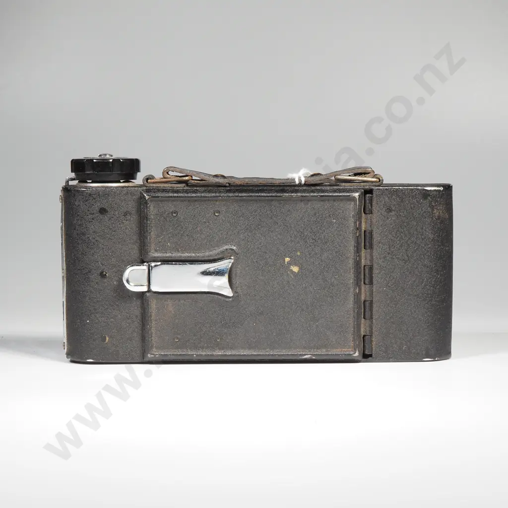 Kershaw Eight Twenty Folding Penguin Camera, Manufactured in England by Kershaw-Soho (Sales) Ltd Image 1++