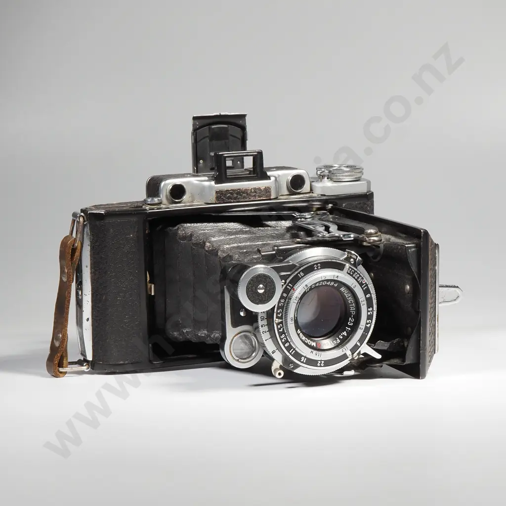 Moskva 6x9 Rangefinder Image 1++