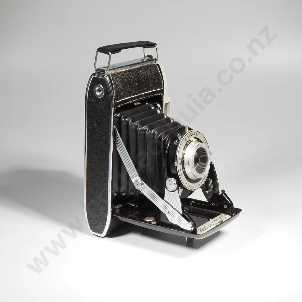 Vintage Kodak Junior Folding Camera w Case Image 1++
