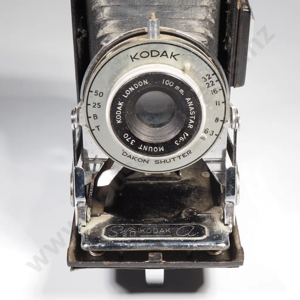 Vintage Kodak Folding Camera Image 1++