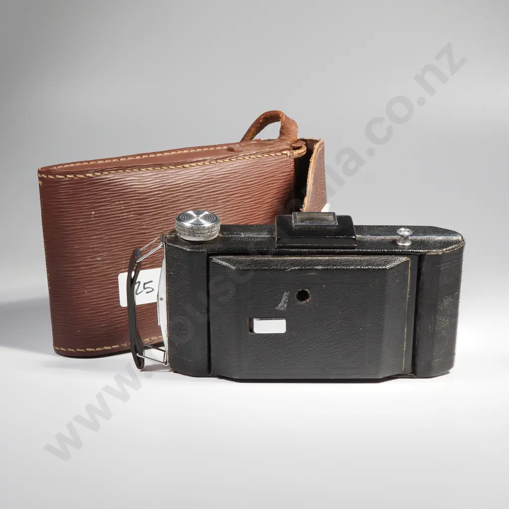 Vintage Kodak Folding Camera Image 1++