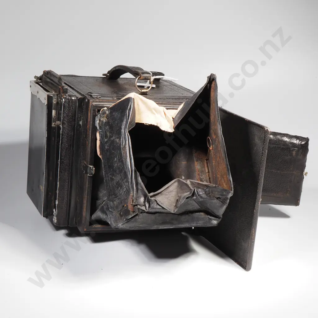 Vintage Popular Pressman Single Lens Reflex Plate Camera by W Butcher & Sons in Black Leatherette w Leather Case Image 1++