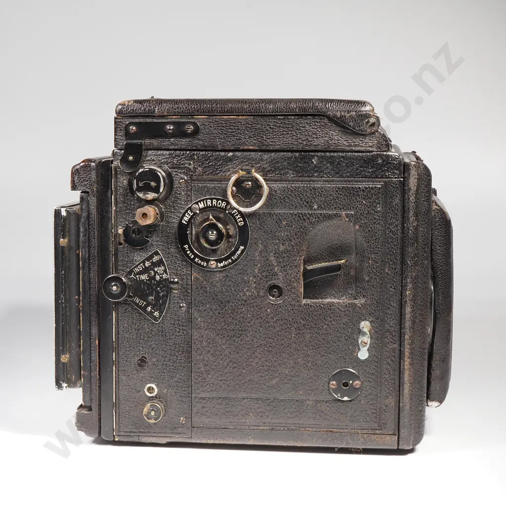 Vintage Popular Pressman Single Lens Reflex Plate Camera by W Butcher & Sons in Black Leatherette w Leather Case Image 1++