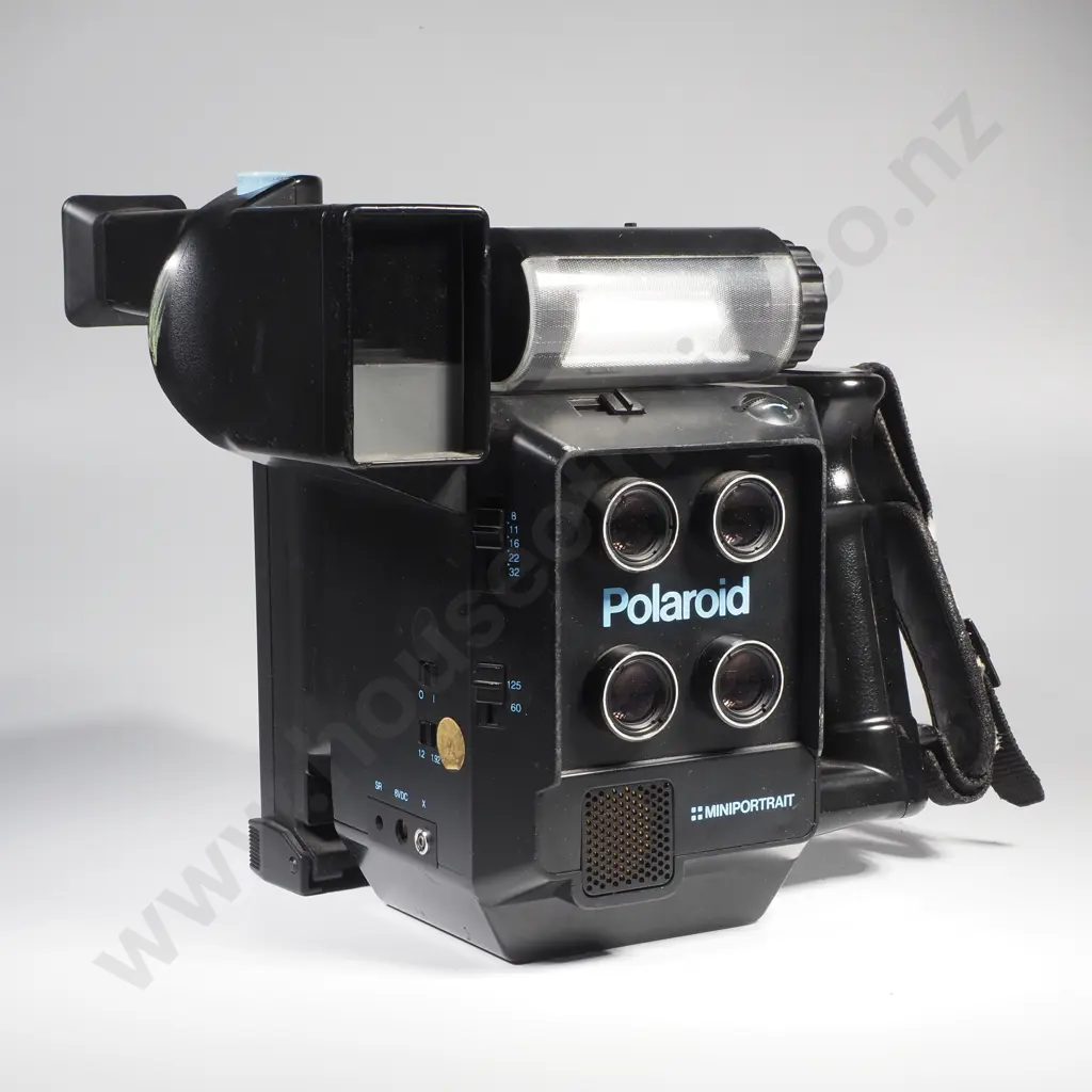 Polaroid Miniportrait Image 1++