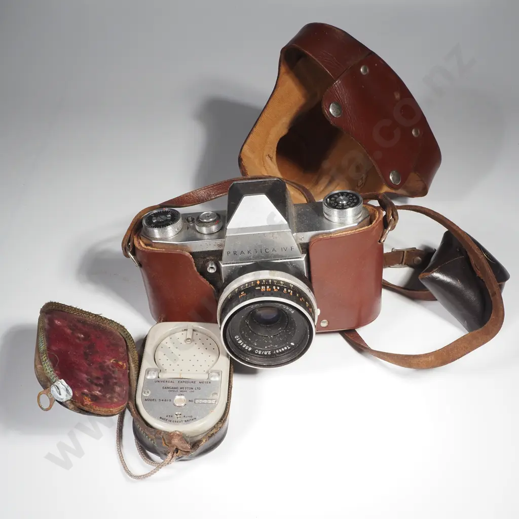 Vintage Praktica IV F 35mm Single Lens SLR Cameras w a Carl Zeiss Jena Tessar 2.8/50 Lens Image 1++