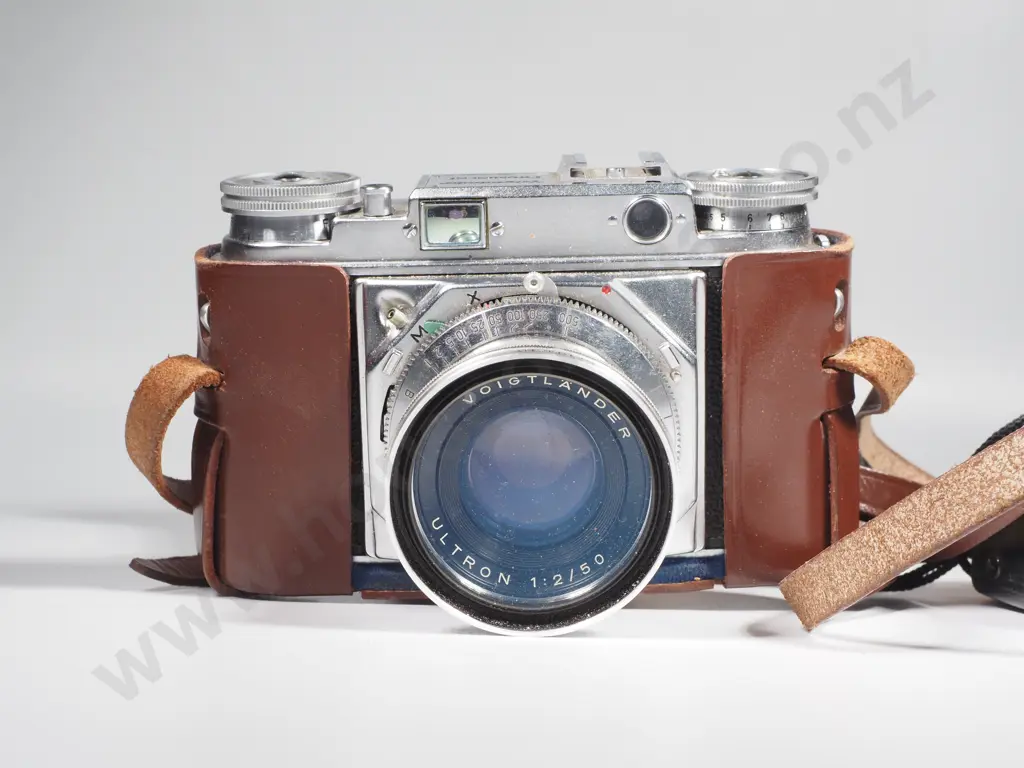Vintage Voigtlander Prominent 35mm Rangefinder Camera w Voigtlander Ultron 50mm f/2 Lens Image 1++