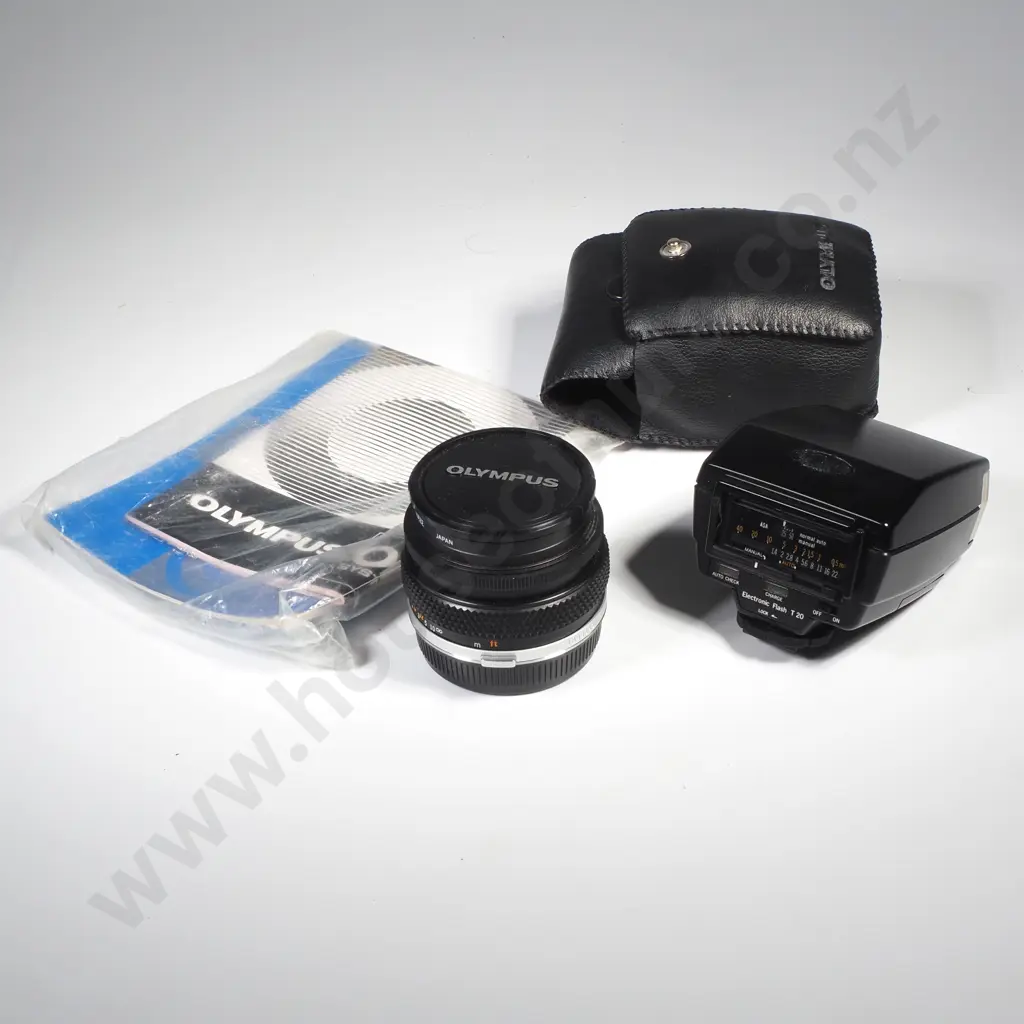 Olympus T32 Electronic Flash Unit, Vintage Shoe Mount Strobe & a Olympus OM System Zuiko Lens, 50mm Prime Focal Length Image 1++