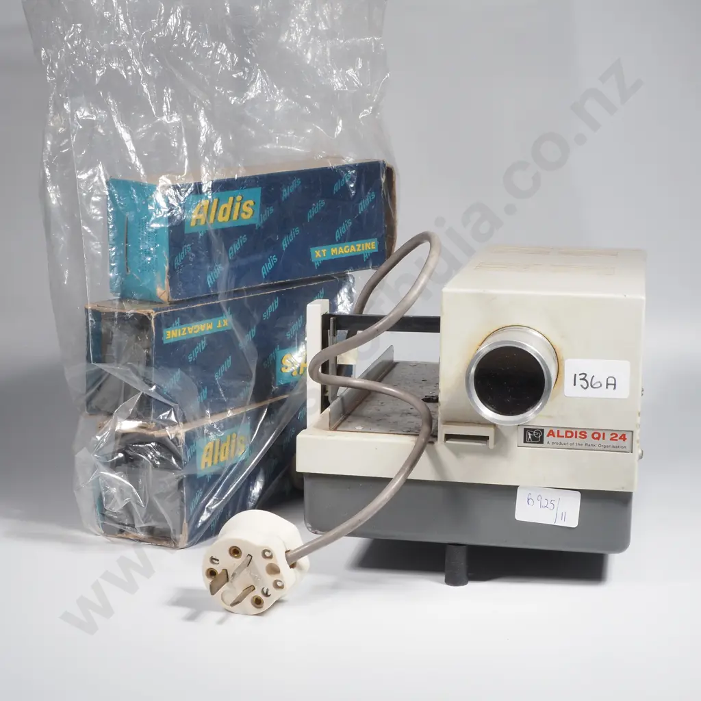 Aldis QI 24 Semi Automatic 35mm Slide Projector from the Rank Organisation, c.1960 & Three Boxes of Slide Holder Trays Image 1++