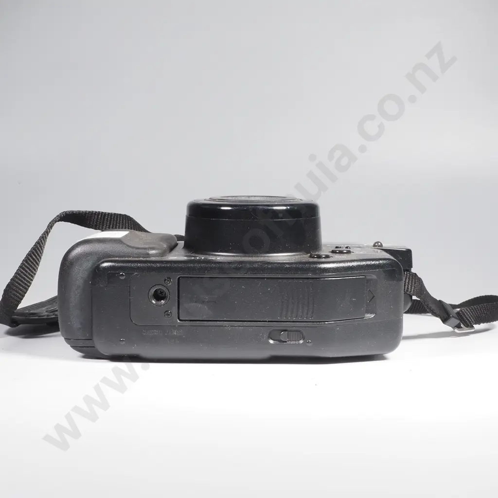 Canon Sure Shot Zoom XL 35mm Camera Image 1++
