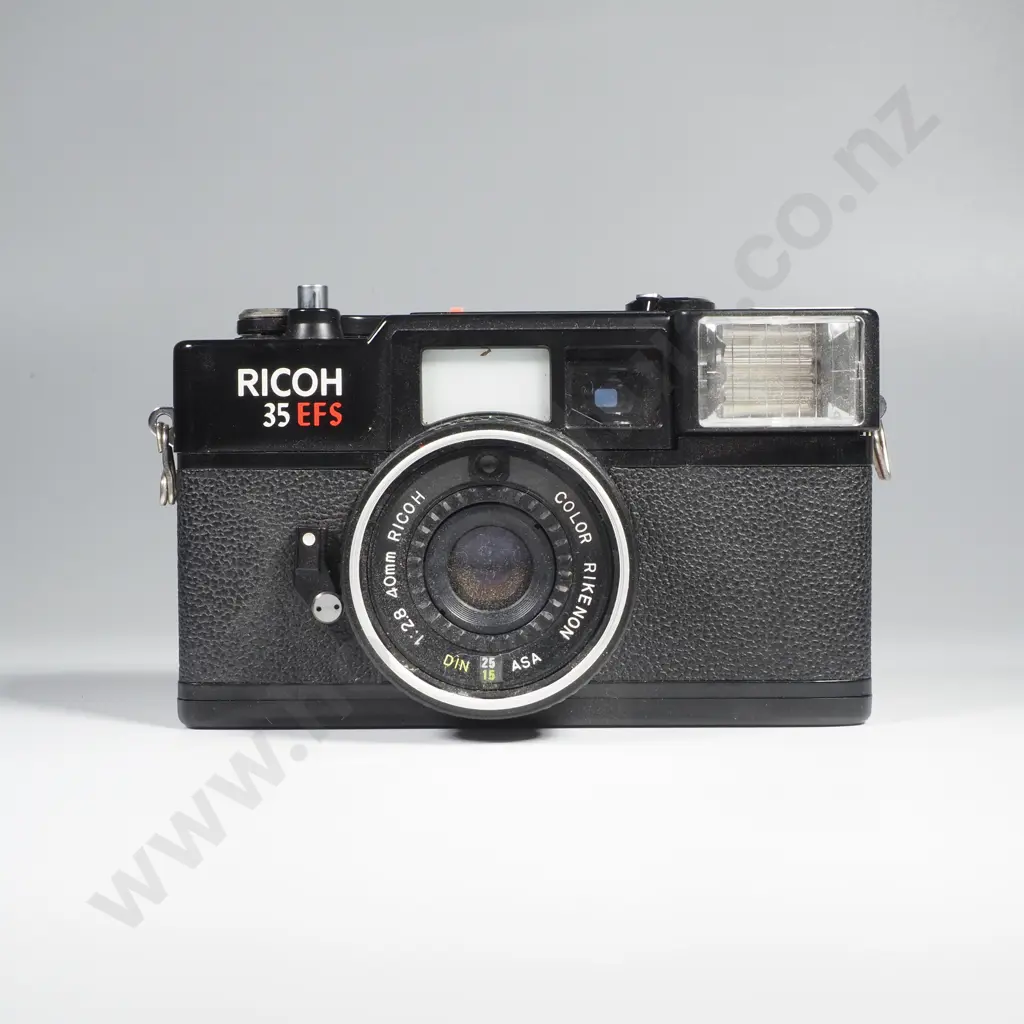Ricoh 35 EFS 35mm Scale Focusing Compact Film Camera, Circa 1980 Image 1++