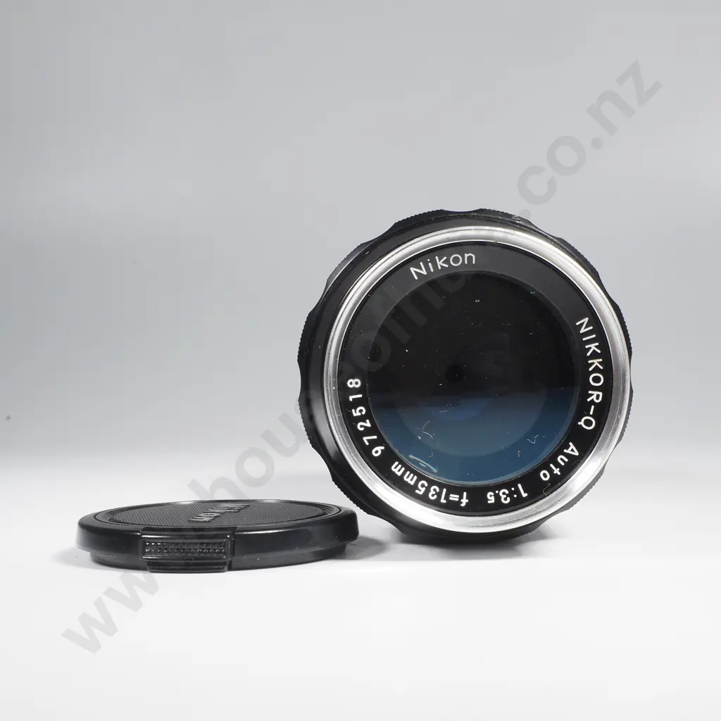 Nikon Nikkor-Q Auto 135mm f/3.5 Manual Focus Telephoto Image 1++
