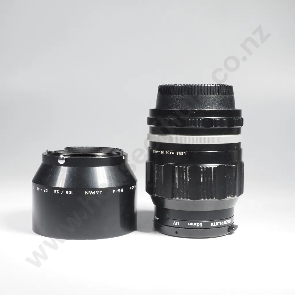 Nikon Nikkor P.C Auto 105mm f/2.5 Manual Focus Telephoto Lens w HS-4 Hood Image 1++