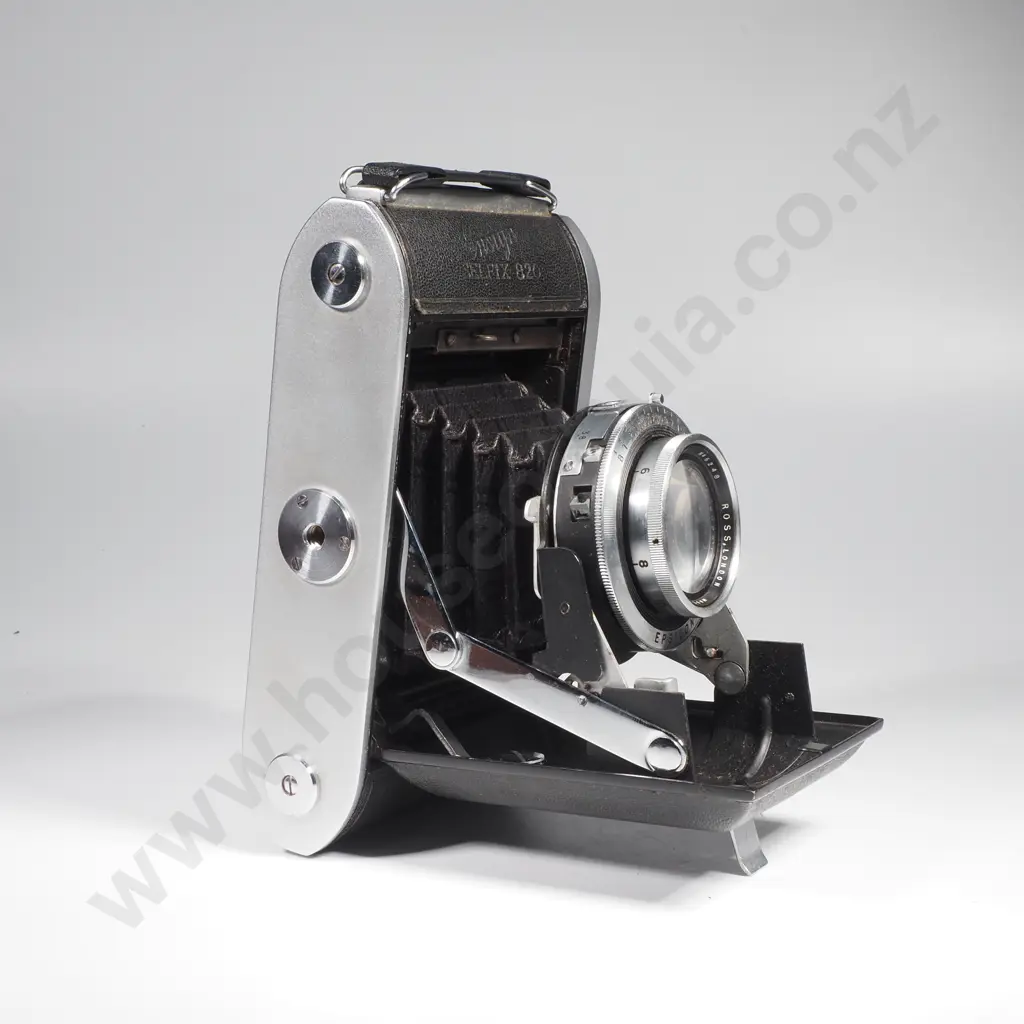 Ensign Selfix 820 Camera w Case a/f Image 1++