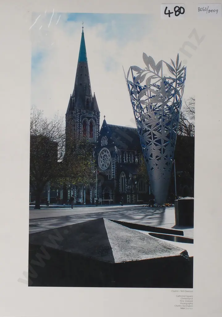 Neil Dawson, Chalice, Christchurch Image 1++