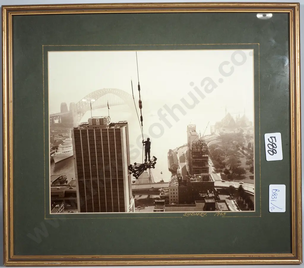 Framed Picture of Sydney, 1965 Image 1++