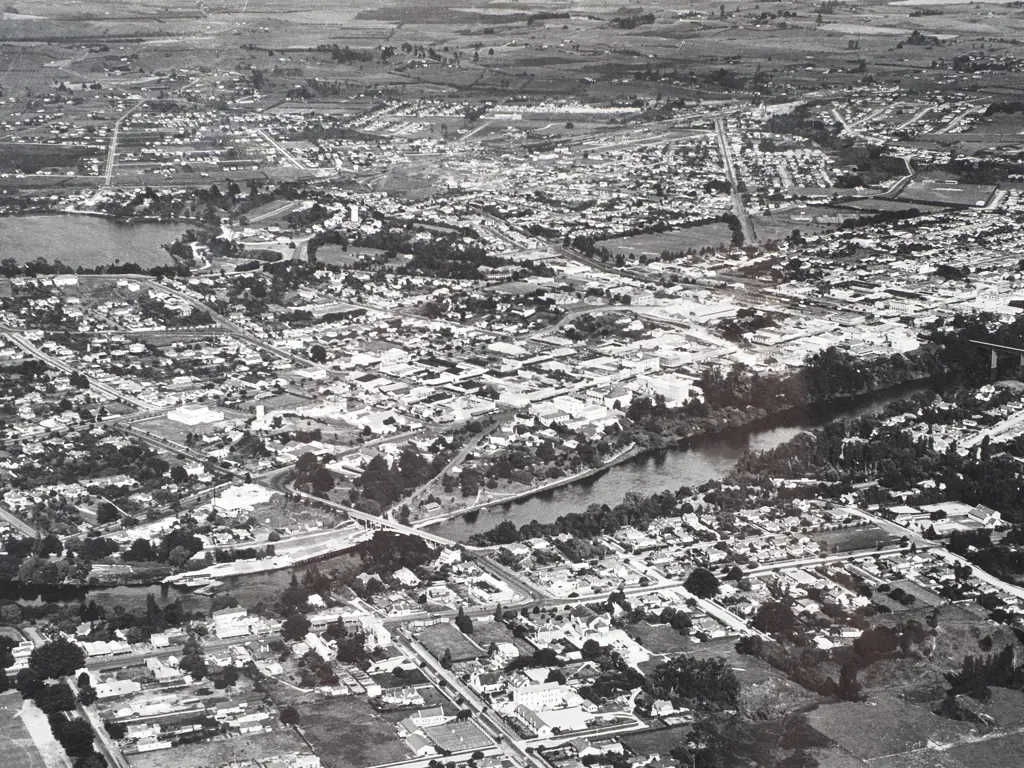 Victor Carlyle Browne - Christchurch - From the Air, Gelatin Silver Photograph Image 1++