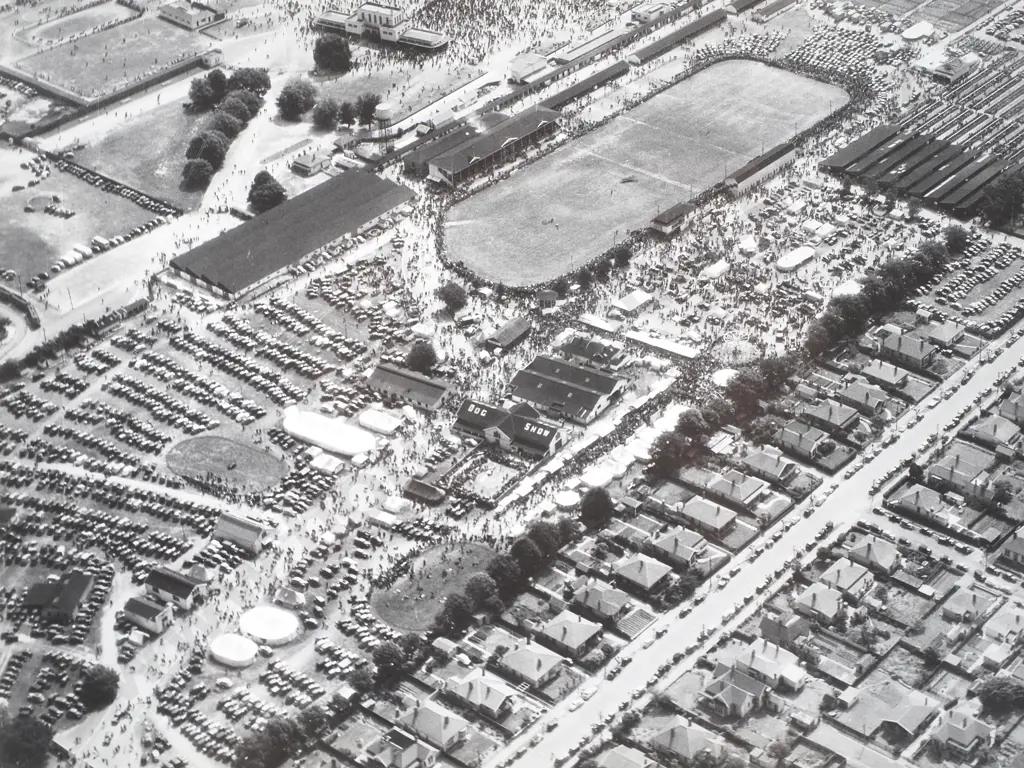 Victor Carlyle Browne - Addington Trotting Grounds, Photograph Image 1++