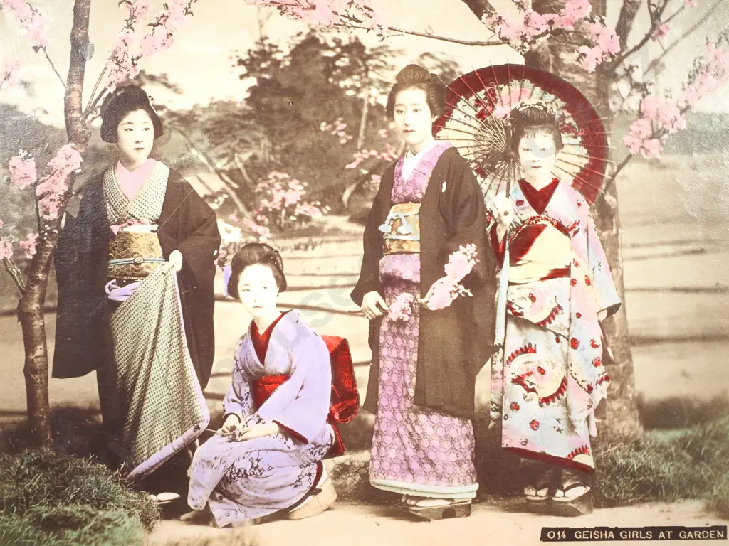 Japanese Albumen Photo of Geisha Girls at Gardens, c.1880 Image 1++