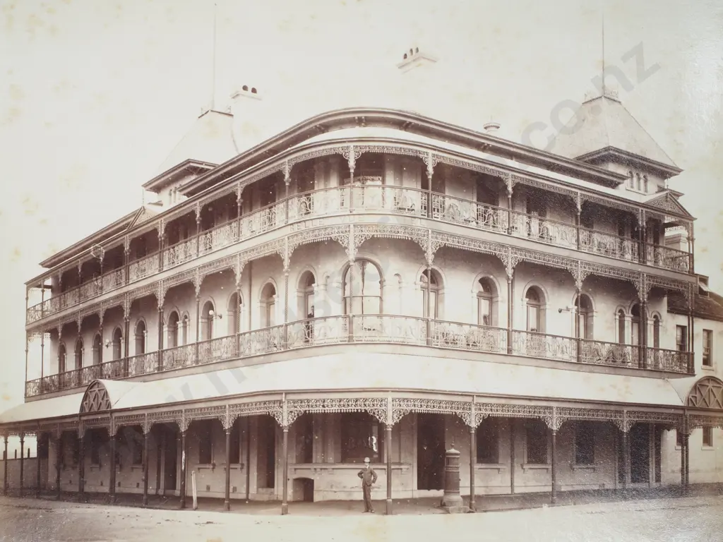 Photograph of Bellevue Hotel, Brisbane - Late 19th Century Image 1++