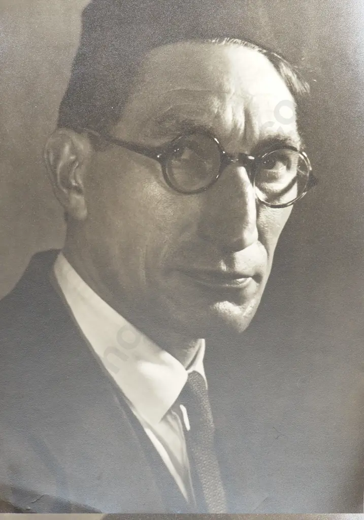 Frederick Lennard Casbolt - 'The Student', Photograph Image 1++