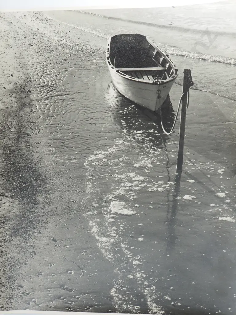 Frederick Lennard Casbolt - Rowing Boat Moored to Sand Marker (Mid Century) - Photograph Image 1++