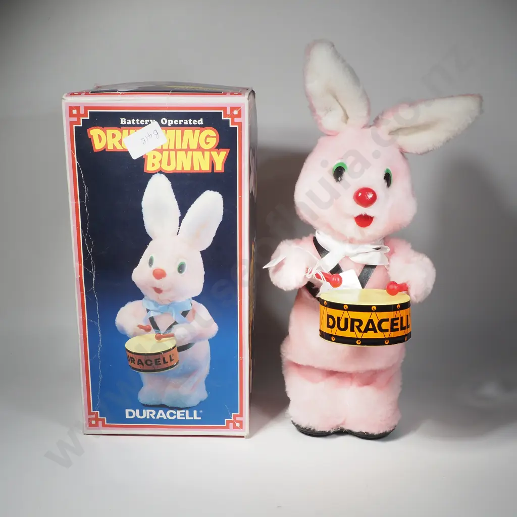 Boxed Battery Operated Duracell Drumming Bunny Image 1++
