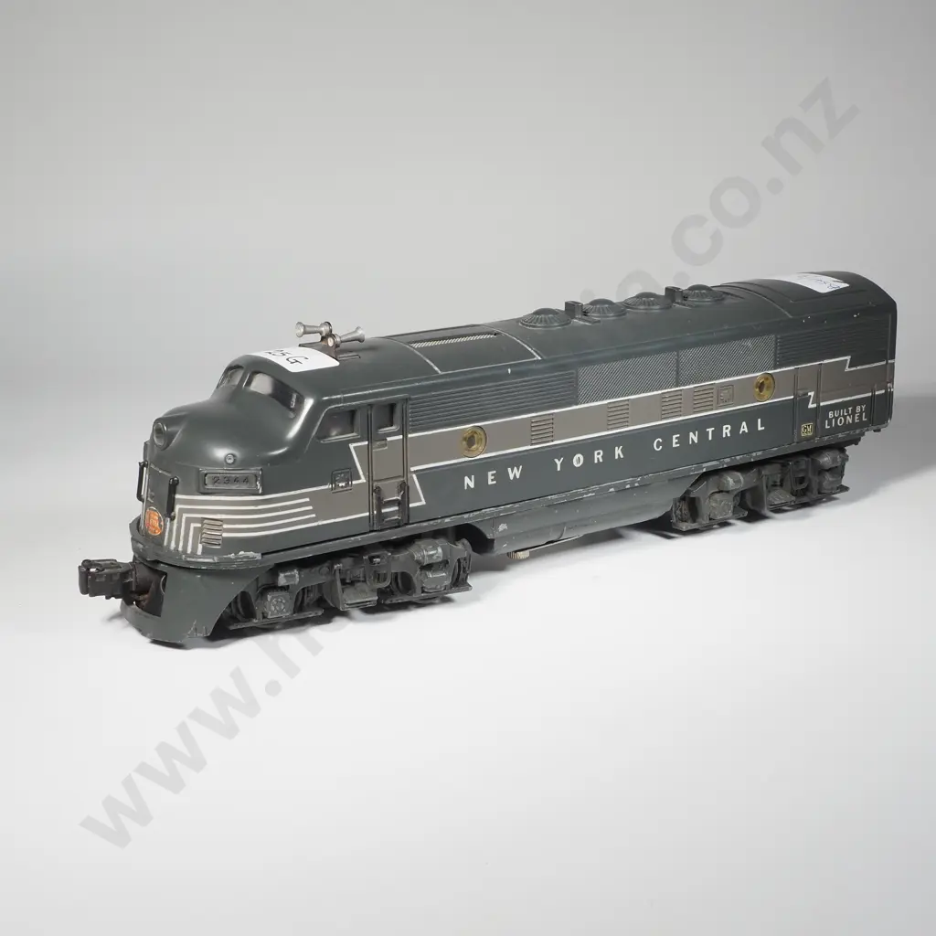 Lionel 2344 New York Central F3 Diesel Locomotive w Grey & Silver Paint & New York Central Lettering Image 1++