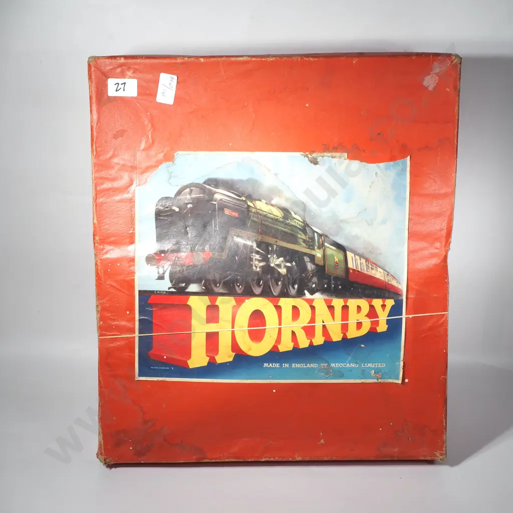 Hornby Train Box & Quantity of Railway Tracks Image 1++
