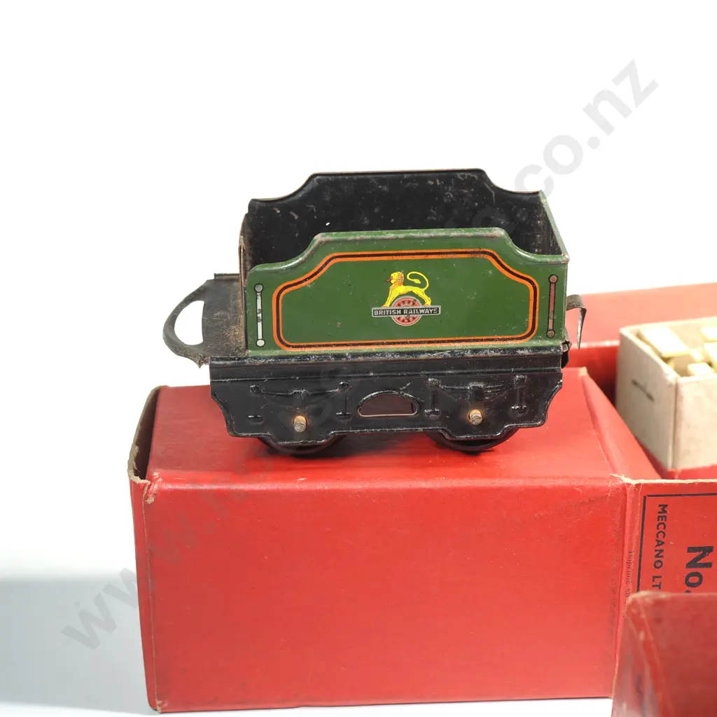 Hornby O Gauge  No 20 Locomotive, Tender No 20 , M1 Tender & Station Hoardings All in Original Boxes Image 1++
