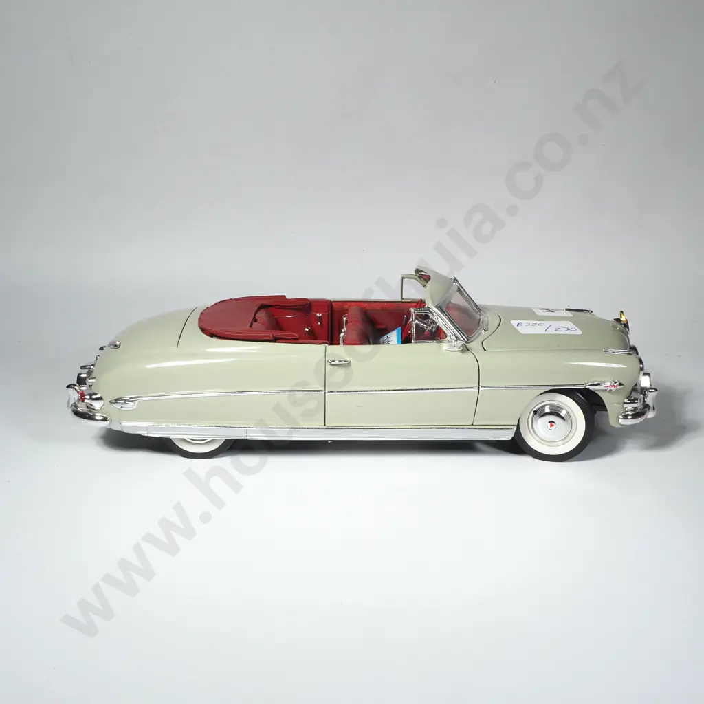 1957 Hudson Hornet Model Car Image 1++