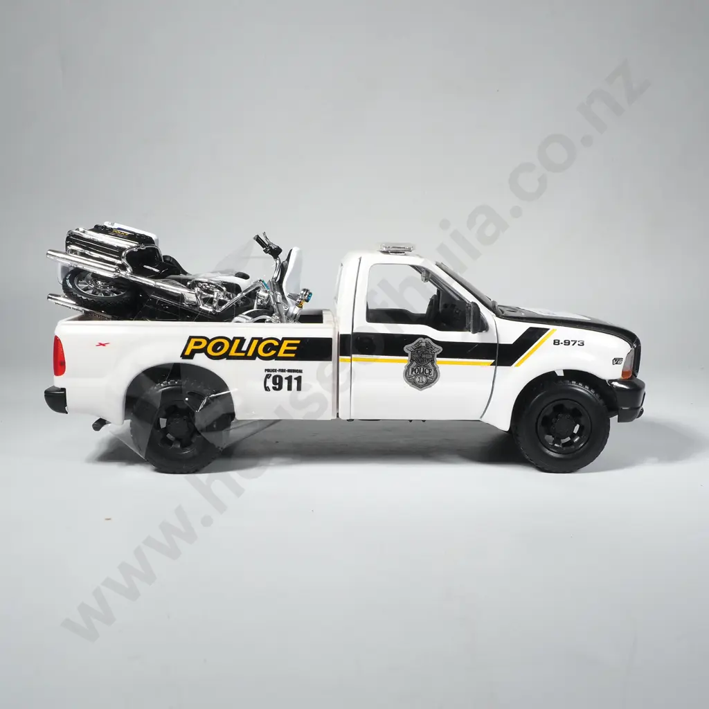 Ford F-350 Super Duty Police Ute And Bike Model car Image 1++