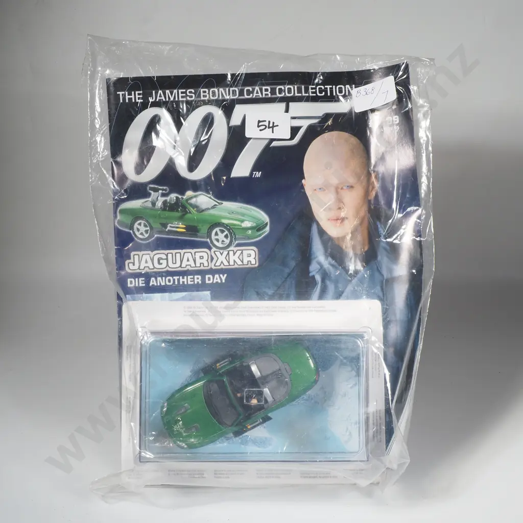 The James Bond Collection - Jaguar XKR, Series 6 Image 1++