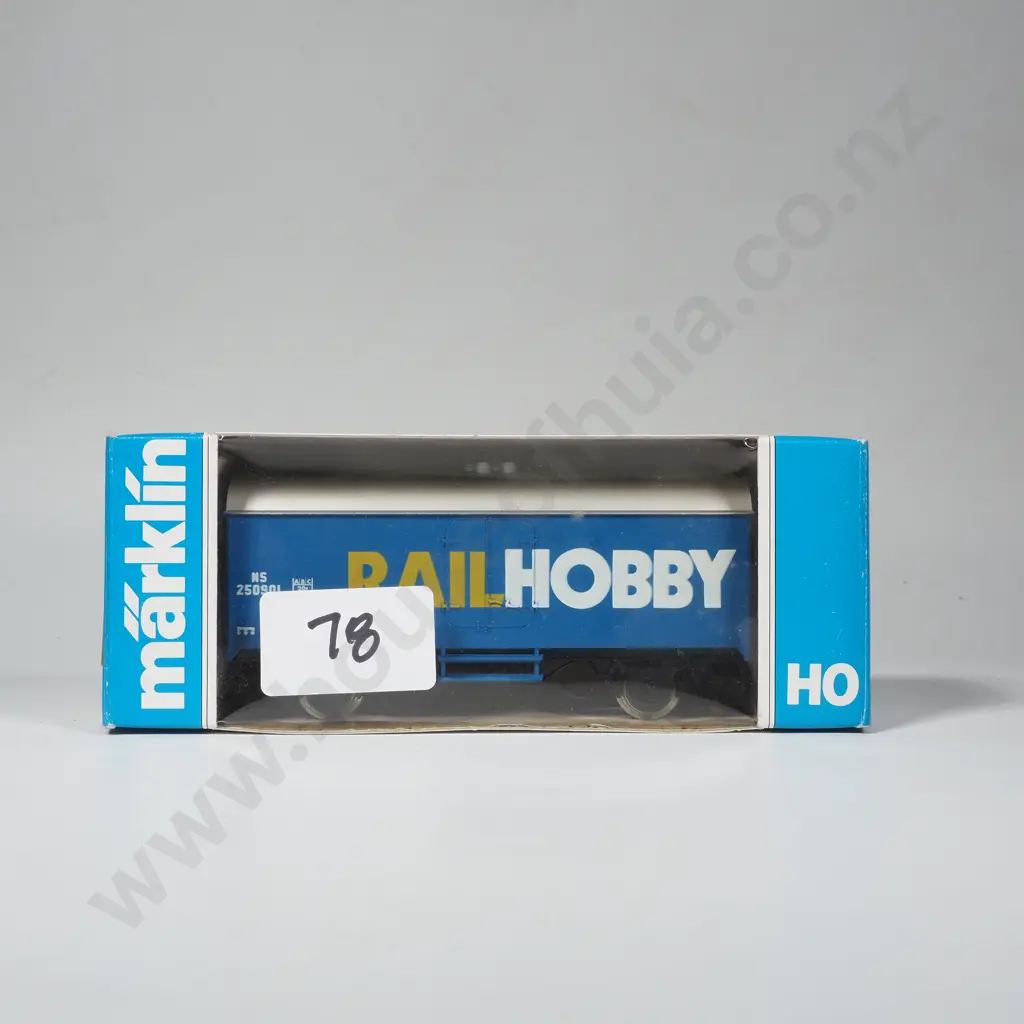 Märklin 4410  H0 Scale 'Railhobby' Covered Freight Car , In Original Box Image 1++