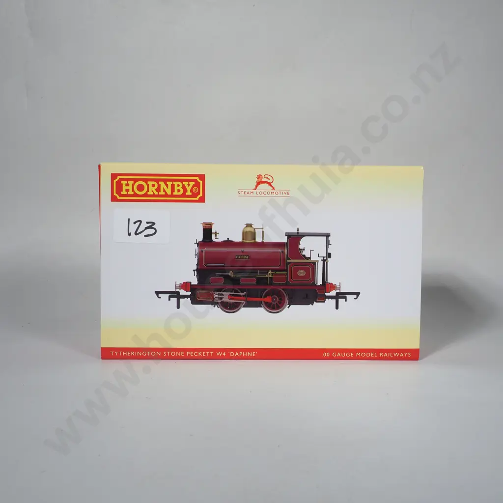Hornby - Peckett W4 Tytherington Stone Locomotive - Mint in Box R3702 Image 1++