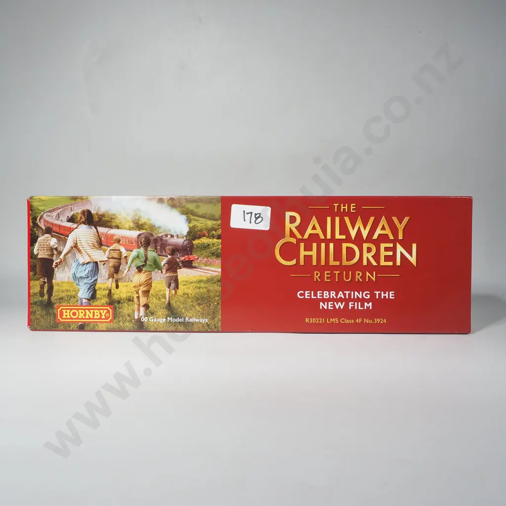 Hornby - LMS Class 4F Locomotive 'The Railway Children Return' - Mint in Box R30221 Image 1++