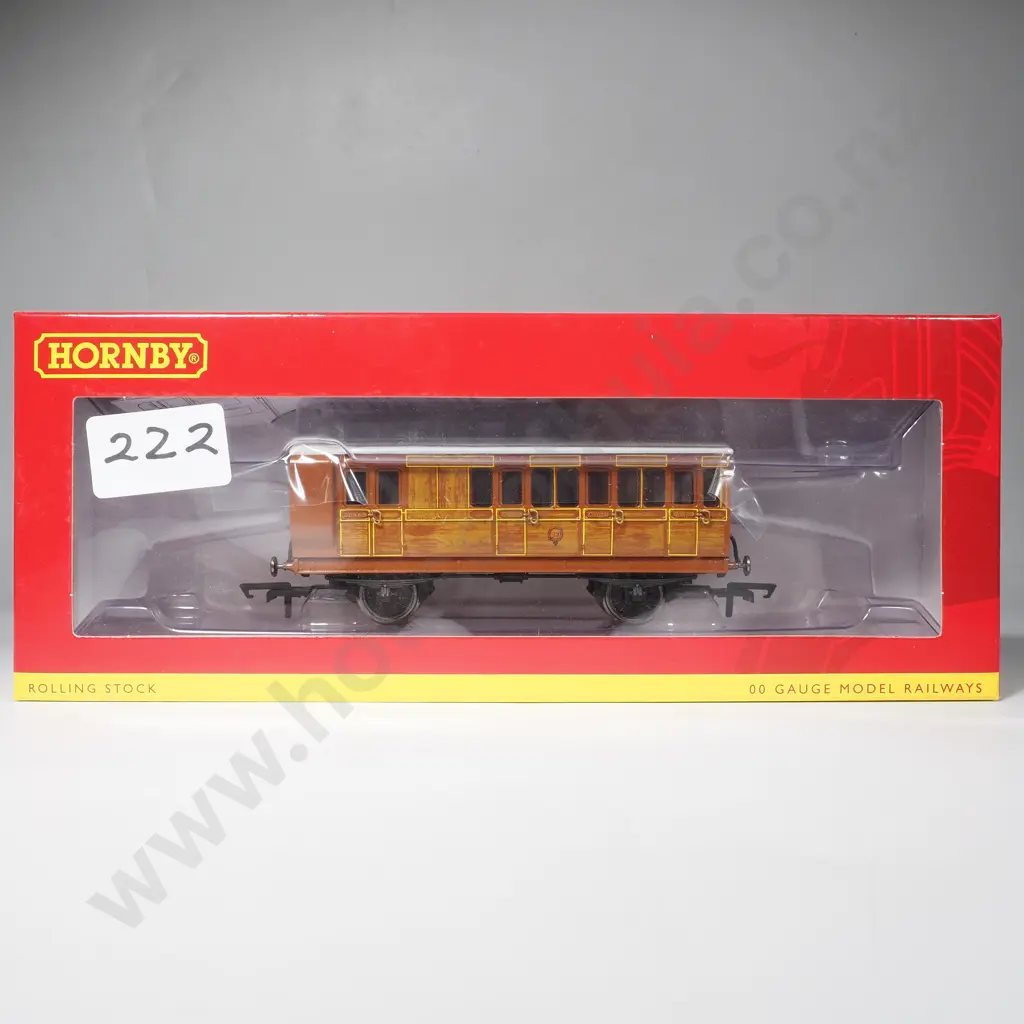Hornby - IoWCR 4 Wheel Brake 3rd Class Coach - Mint in Box R40416 Image 1++