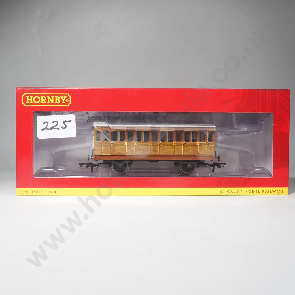 Hornby - loWCR 4 Wheel 3rd Class Coach - Mint in Box R40415 Image 1++