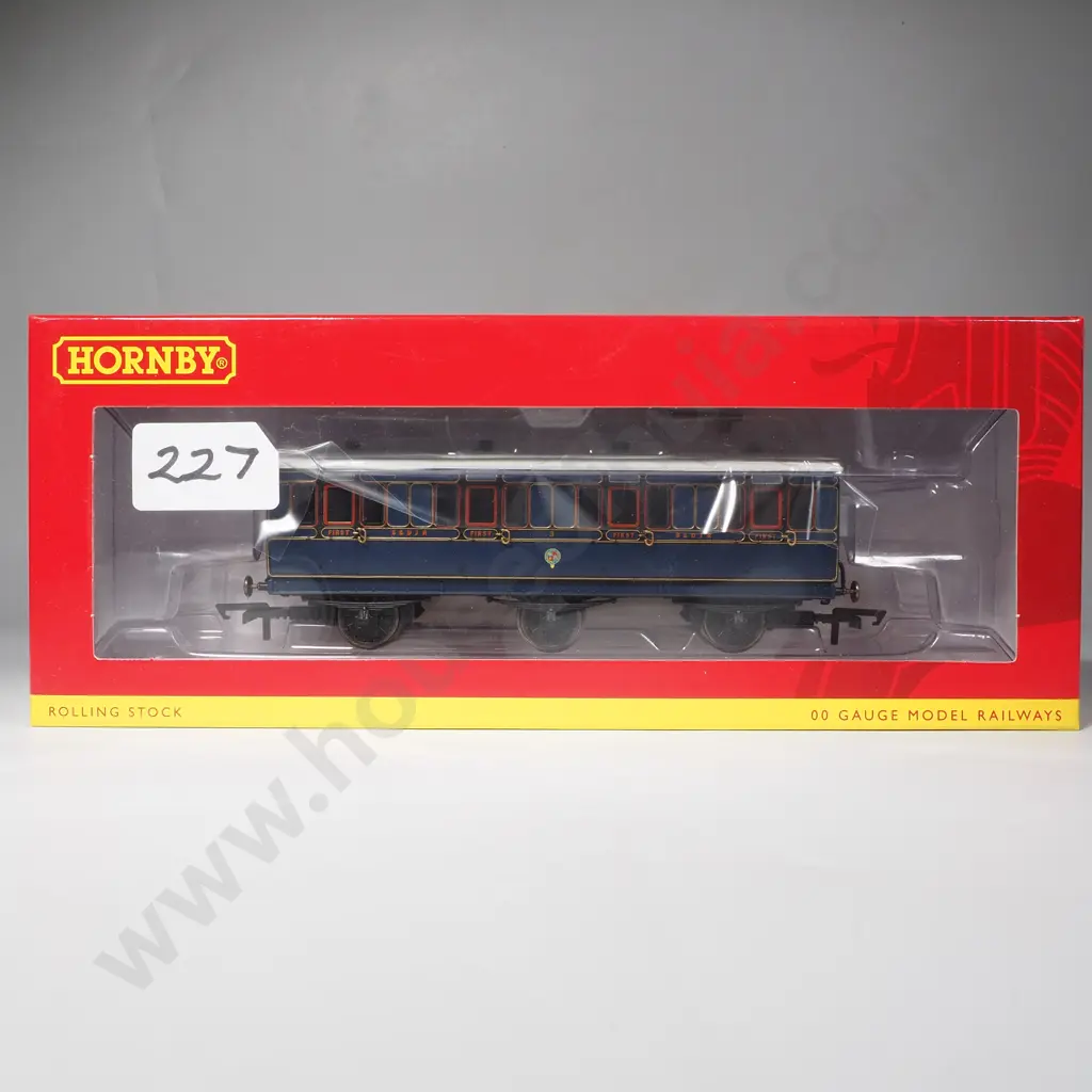 Hornby - S&DJR 1st Class 6 Wheel Coach - Mint in Box R40296 Image 1++