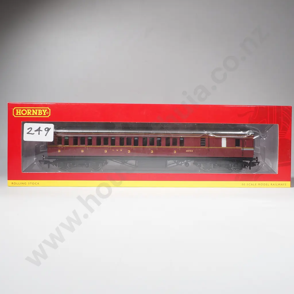 Hornby - LMS Non-Corridor 3rd Class Brake Coach - Mint in Box R4677B Image 1++