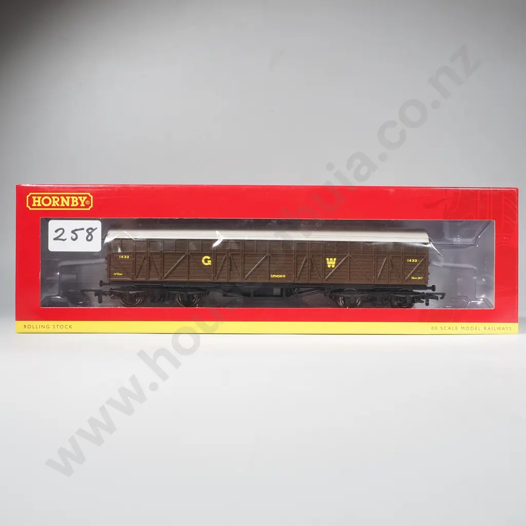 Hornby - GWR Siphon H Bogie Wagon - Mint in Box R6980 Image 1++