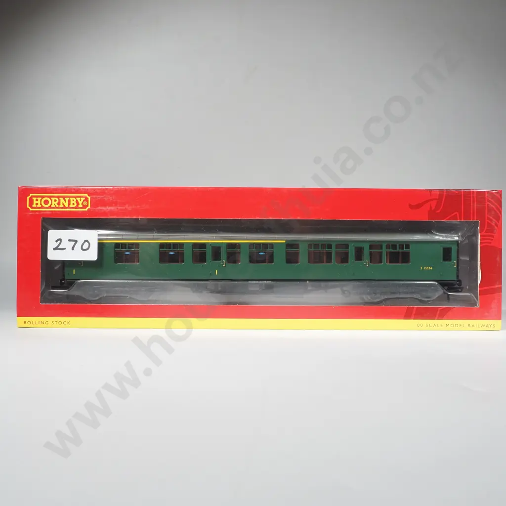 Hornby - BR Mkl Corridor Composite Coach - Mint in Box R4976 Image 1++
