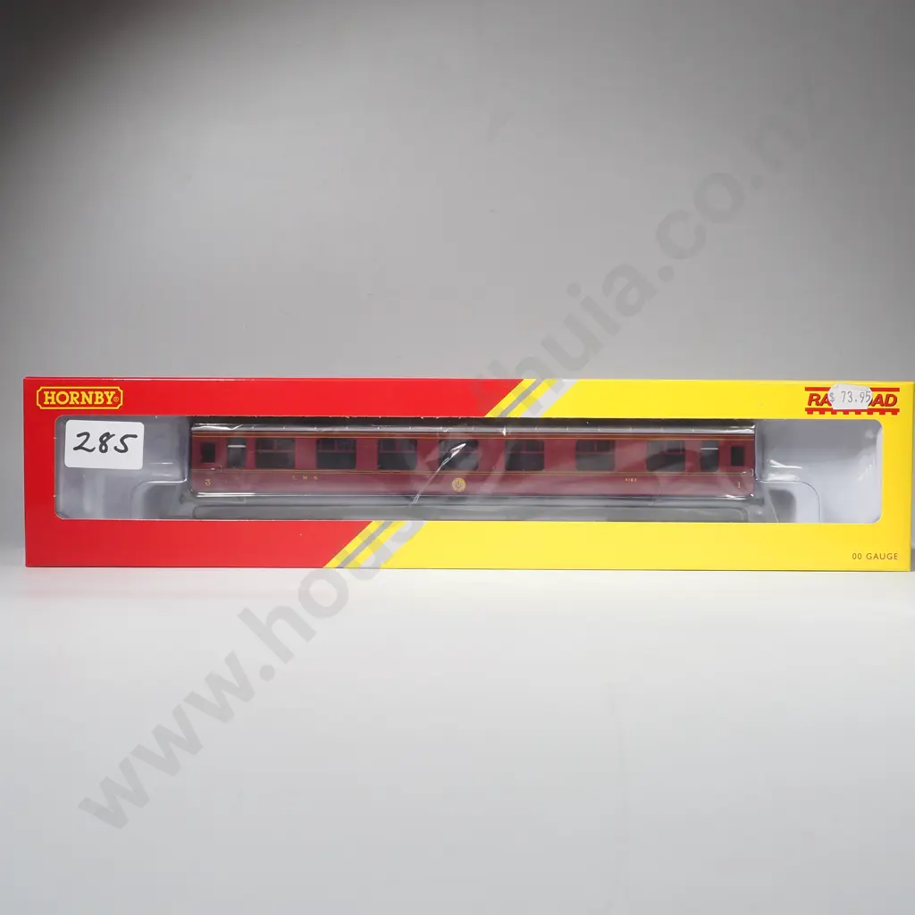Hornby 'Railroad' - LMS Composite Coach - Mint in Box R4388 Image 1++