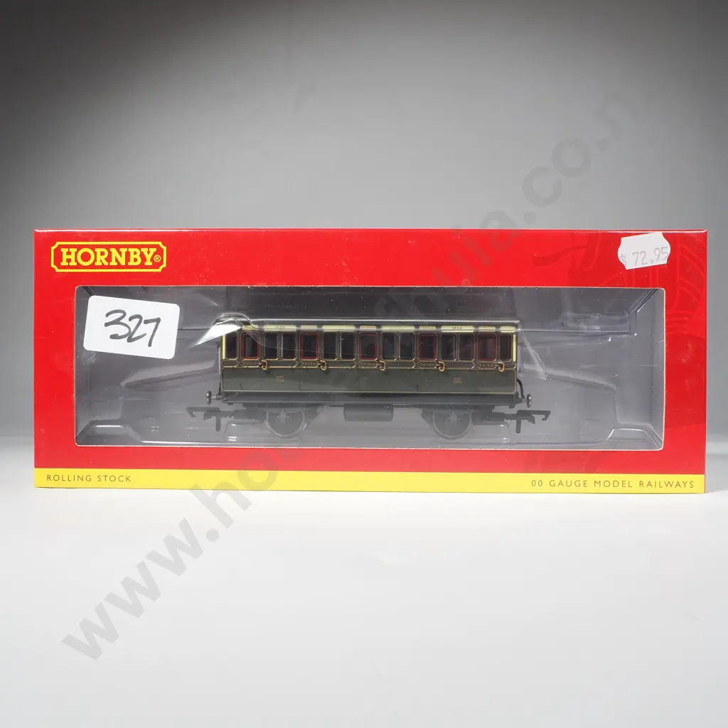 Hornby - GWR 4 Wheel 3rd Class Coach - Mint in Box R40066 Image 1++