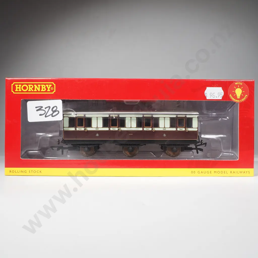 Hornby - LNWR 6 Wheel 1st Class Coach - Mint in Box R40119 Image 1++