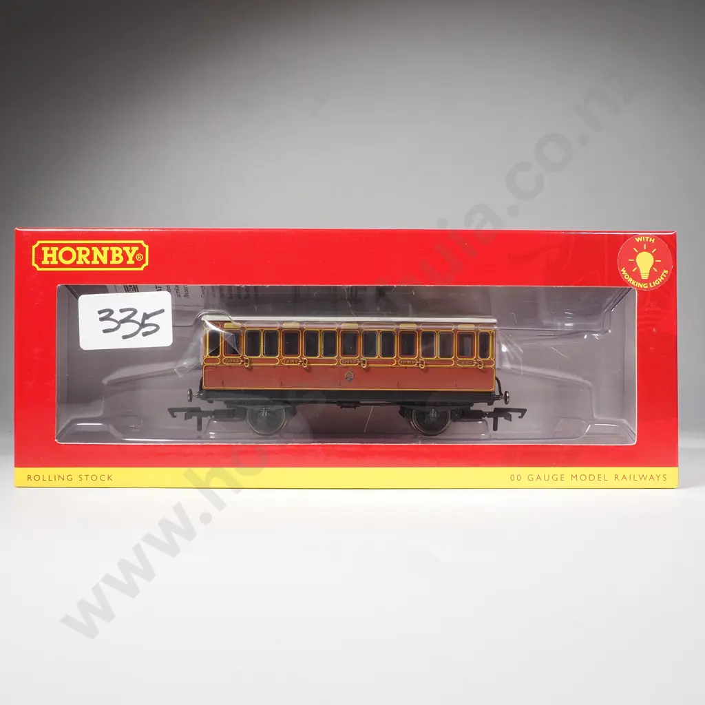 Hornby - LB&SCR 4 Wheel Brake 3rd Class Coach - Mint in Box R40116 Image 1++