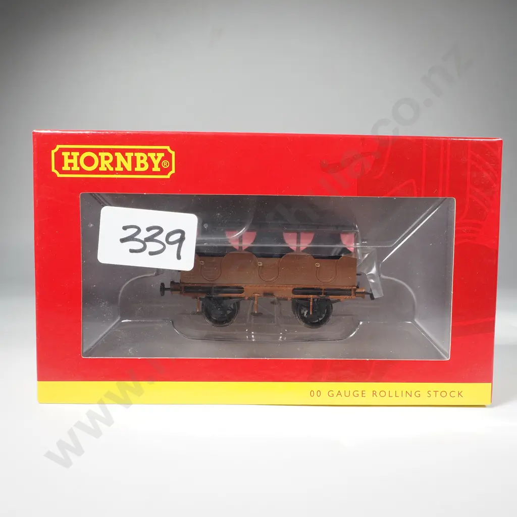 Hornby - L&MR 2nd Class Coach - Mint in Box R40438 Image 1++