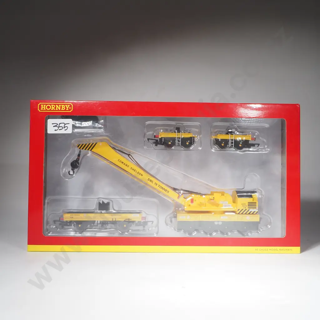 Hornby - BR 75 Ton Breakdown Crane - Mint in Box R6897 Image 1++